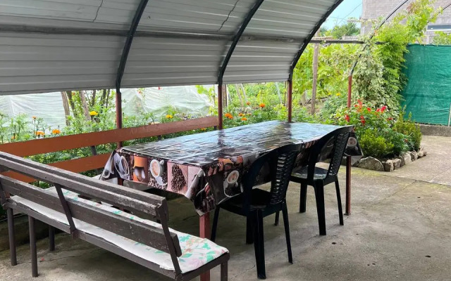 Uyut Guest house