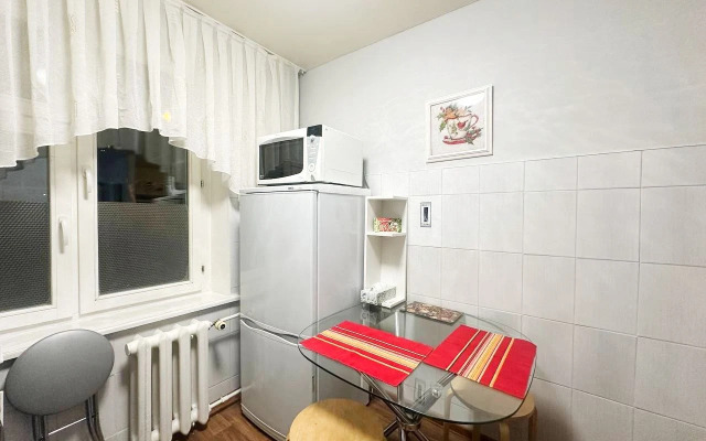 As Bolshaya Dvukhkomnatnaya U Savelovskoy/dinamo Apartments