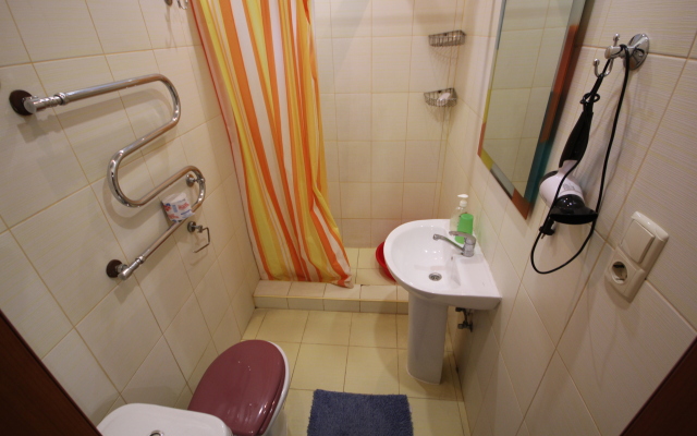 Апартаменты Статус на Кирова 10 в Ялте 2