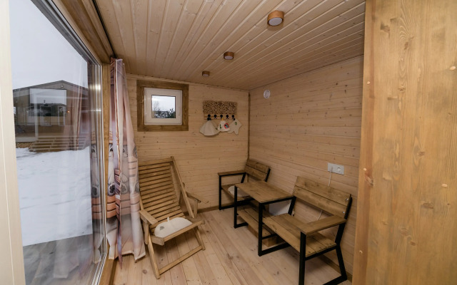 Частный дом в соснах