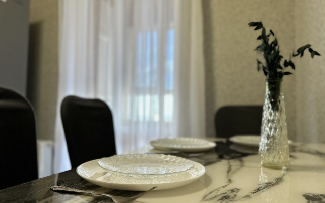 Sedymoye Nebo Flat