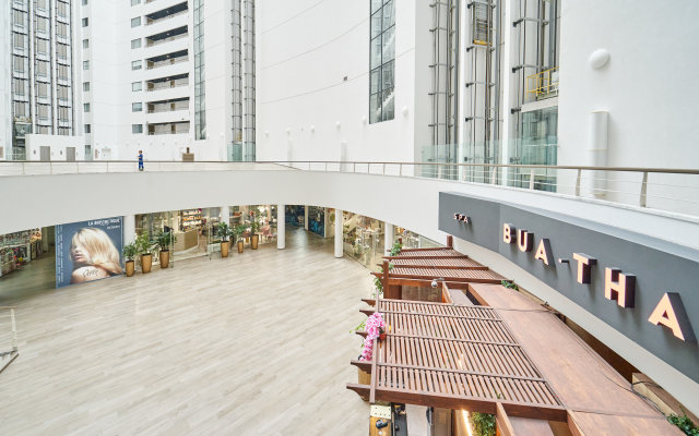 Апартаменты с бассейном Актёр Гелакси