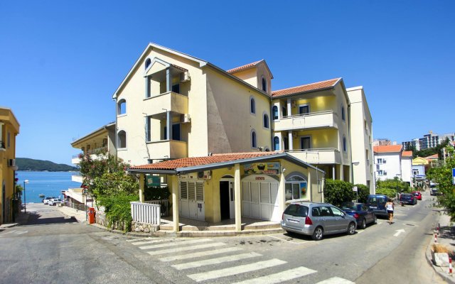 Tanja Apartments Hotel