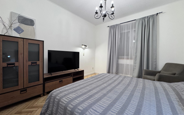 3-Komnatnaya Yarapartments na Svobody 58  Flat