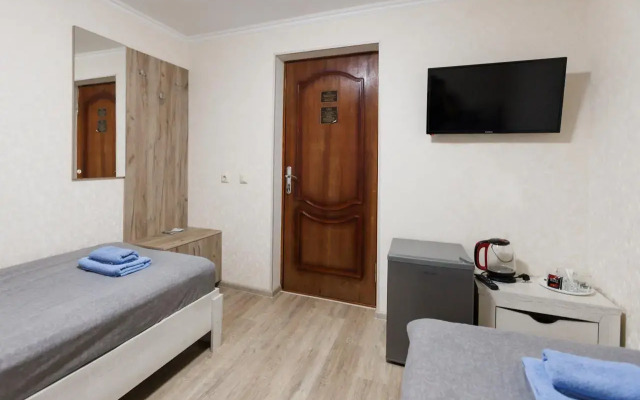 Lyuks Hotel
