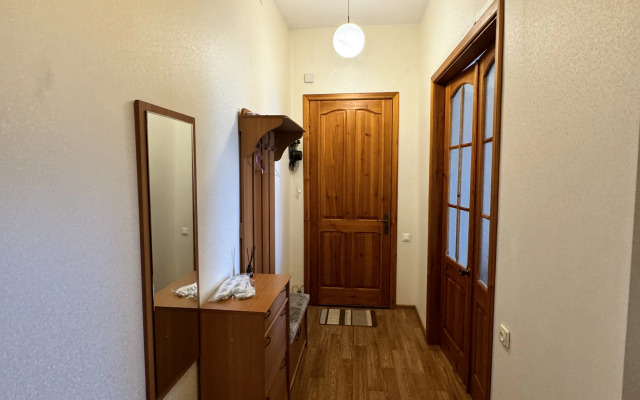 Na central'noj naberezhnoj Flat