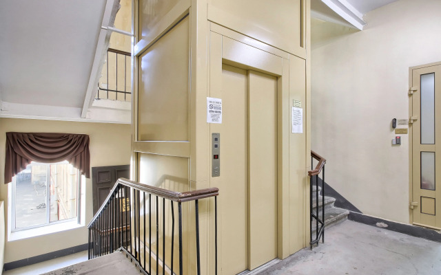 Апарт-отель У Сената