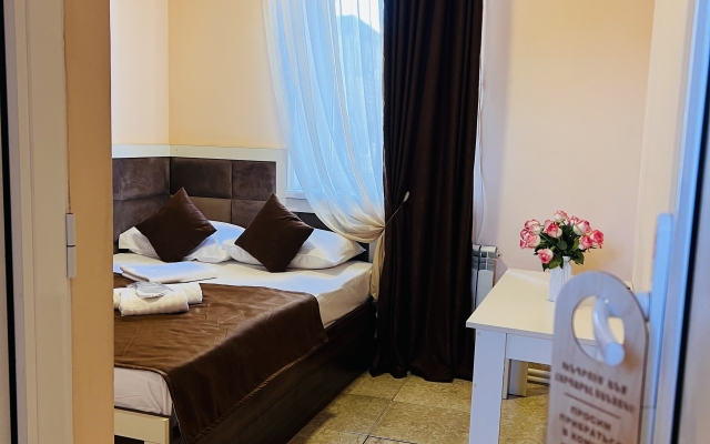 Marnar Hotel