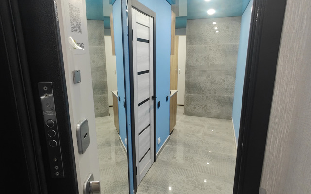 Апартаменты отличная студия напротив Сибади в центре Нефтяников