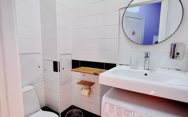 Weekend Hotel Lodging House
