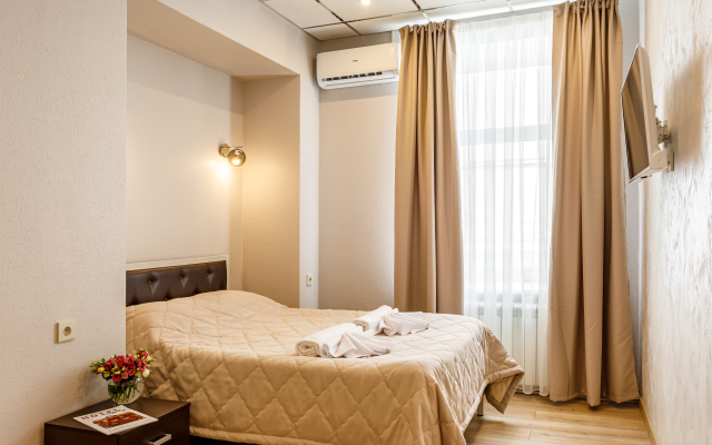Zarechie Hotel
