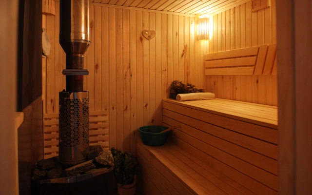 Shvartsvald A-Frame S Saunoj House