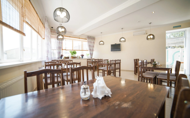 Robinzon Hotel