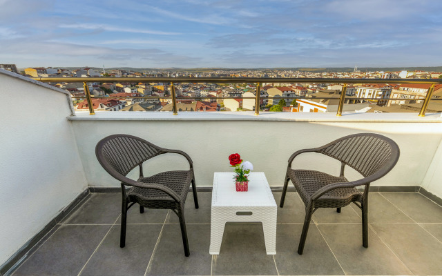 Airport Waves Boutique-hotel