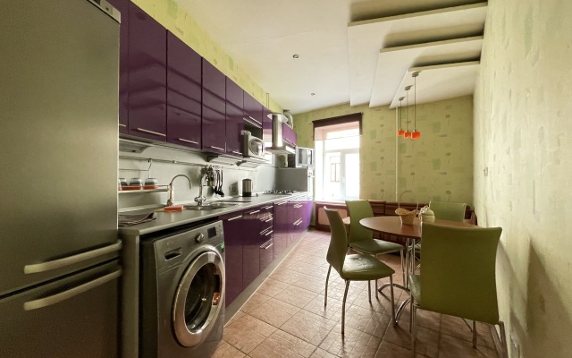 Апартаменты A happy family