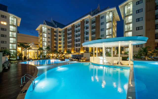 Отель Wyndham Jomtien Pattaya