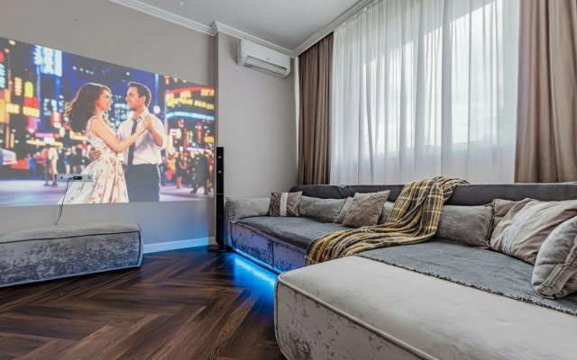 Апартаменты Кино в ЖК 5 звезд