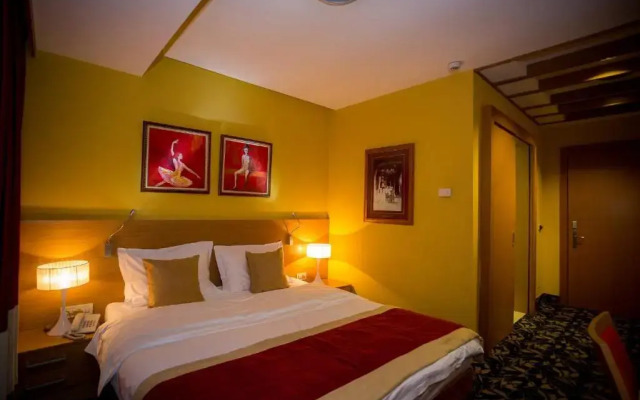 Colosseo Hotel