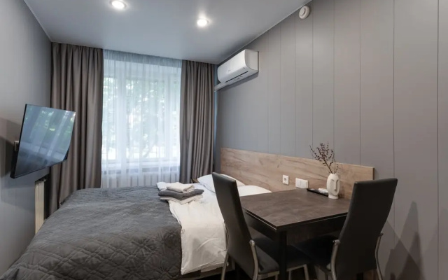 Apart-otel' Selfric