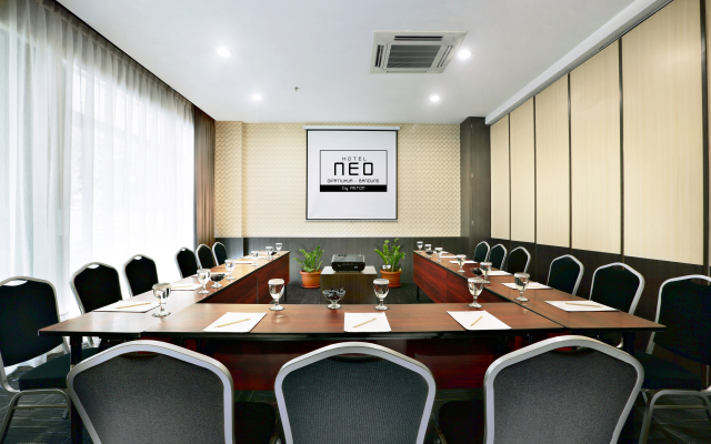 Neo Dipatiukur Hotel