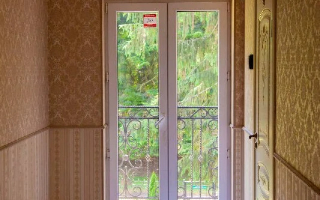 Квартира Студия в центре санаторного парка