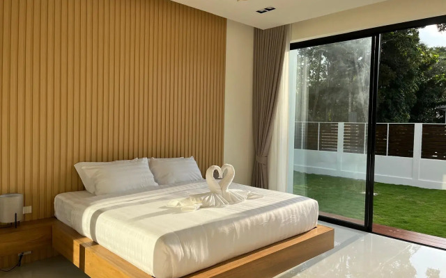 Level Villas, Villa