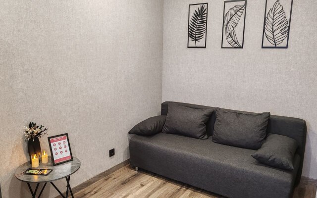 S kondicionerom i parkovkoj Flat