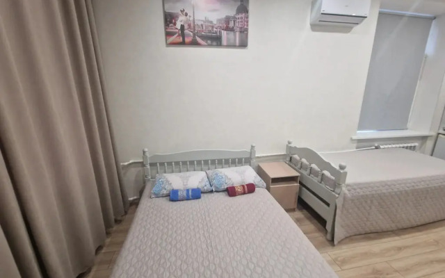 01 Profsoyuznaya Apartment