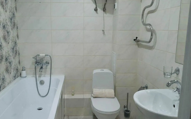 Na Zheleznodorozhnoy 15/1 Flat