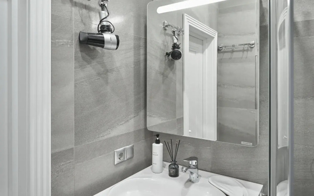 Sochi-Tsentr Studiya S Basseynom Na Kryshe. Zhk Metropol Apartments