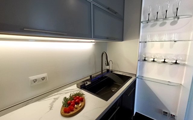 Na beregu morya v tsentre goroda Flat