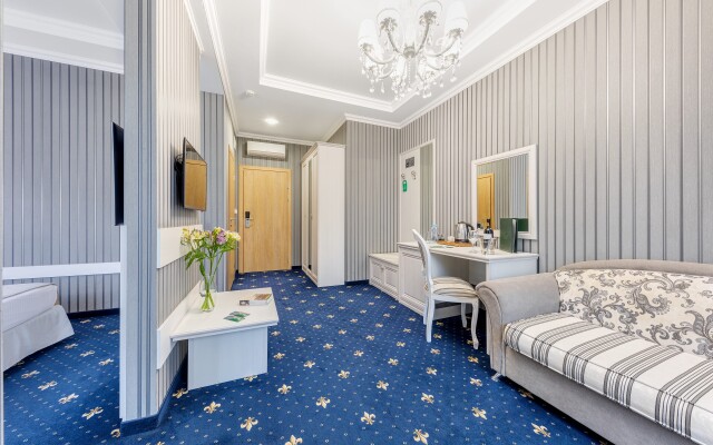 Отель Лермонт