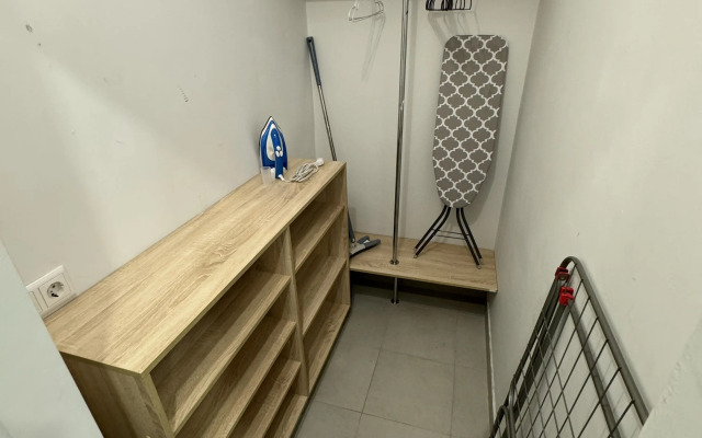 Dvuhkomatnaya Okolo "Megi" Na Prospekte Pobedy 139ak2 Flat
