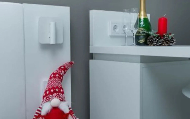 Квартира На Салова 61