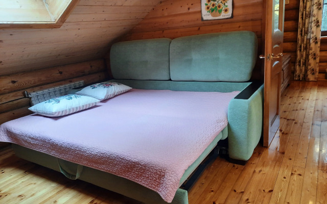 Dikij Lis Guest House
