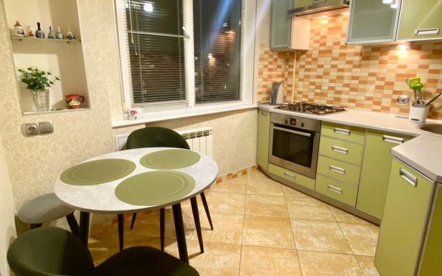 V Turisticheskom Tsentre Flat