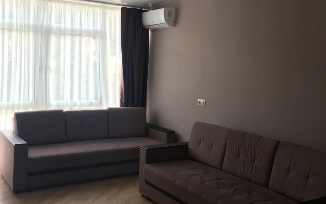 Three-Room Apartments for 5-7 People