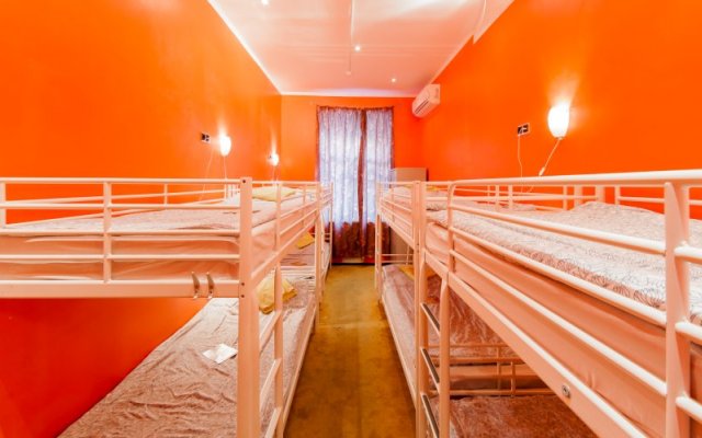 Red Hostel - Adults Only