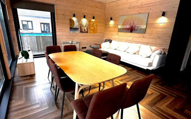 Vallery Chalet