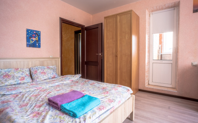 Квартира большая двухкомнатная в отличном районе