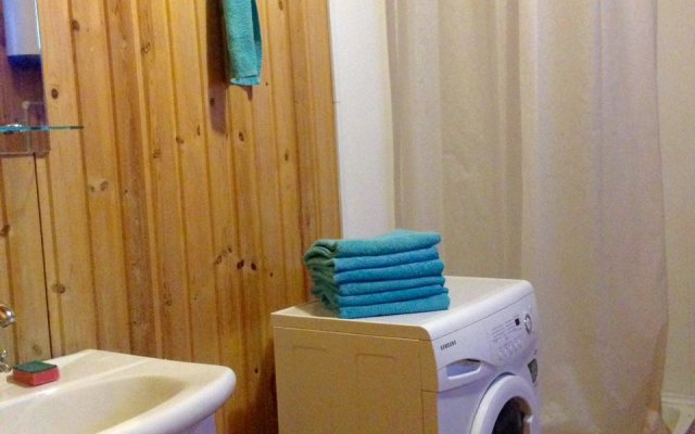 V Nurmoyle Olonka Guest House