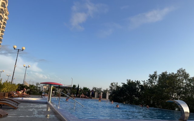 Zhk Merkato S Basseynom Apartments