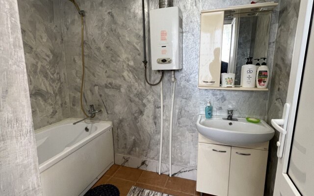 Domik v Derbente Lodging House