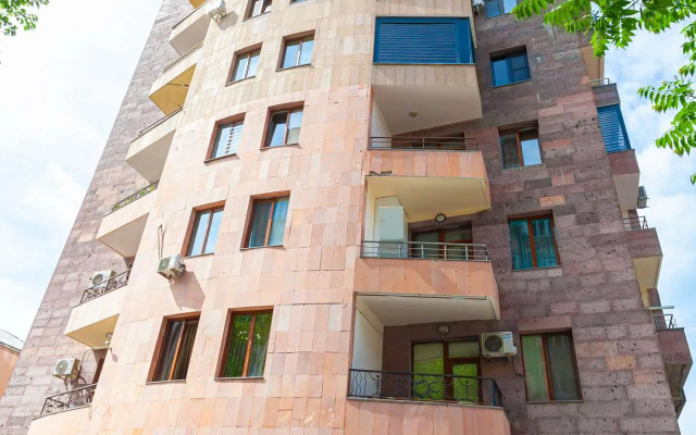 Stay Inn on Mashtots avenue 33/1-51 Apartments