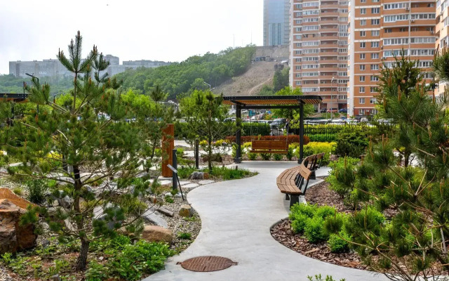 V Dome S Zakrytoy Territoriey Flat