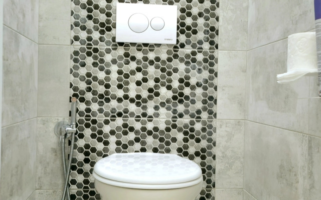 Na Naberezhnoy Volgi Flat