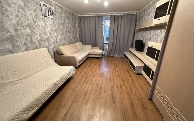 Квартира трехкомнатная на Лунной 5