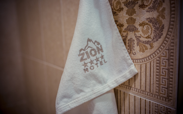 Zion Hotel