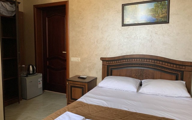 Kristina Guest House