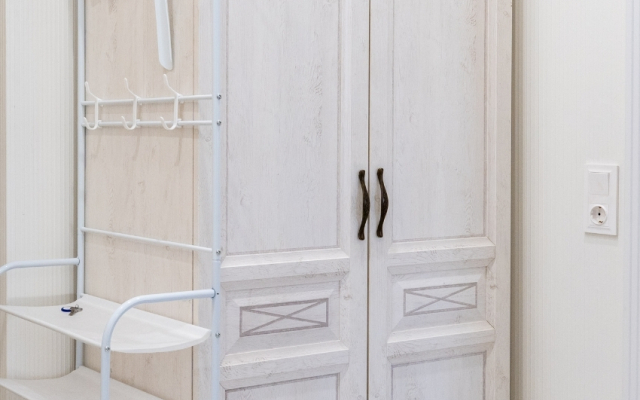 Vesna Na Izmaylovskom Flat